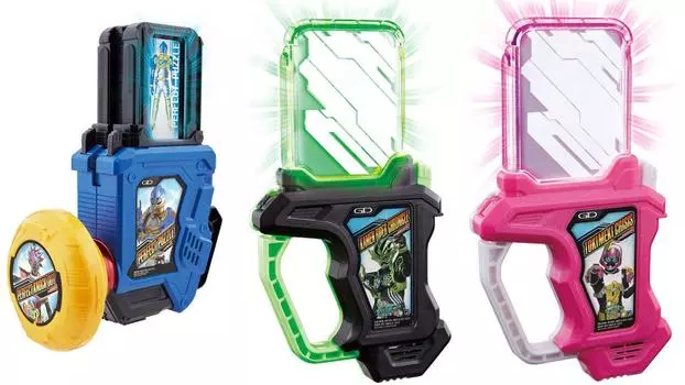 BANDAI DX Kamen Rider Memorial Finish Gashat Set II Ex-Aid