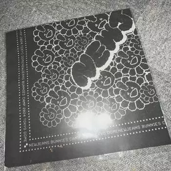 Бандана Newjeans Murakami Brand New