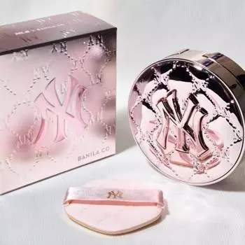 [Banila Co x MLB] Белый кушон - 21 оттенок слоновой кости METALLIC PINK EDITION (Кейс + 1 сменный блок) набор