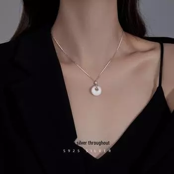 Banyan Tree S925 Silver Peace Buckle Necklace for Women - Trendy, High-End Clavicle Chain with Ruyi Design NS967, 925 Silver платиновый