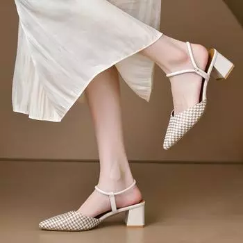 Baotou Back Empty Sandals High Heels Women s Thick Heel Summer New Single Shoes Pointed Toe Black Work Shoes High Heels 2024 35 бежевый