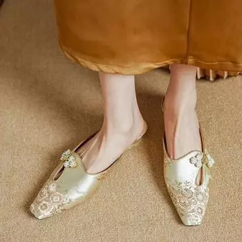 Baotou Half Drag женские летние новые стильные атласные жаккардовые удобные босоножки на танкетке с мягкой подошвой 35 чёрный