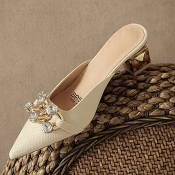 Сандалии Baotou на среднем каблуке, весенние, новые, с острым носком, неглубоким носком, с металлической пряжкой и мягкой подошвой, нескользящие тапочки 35