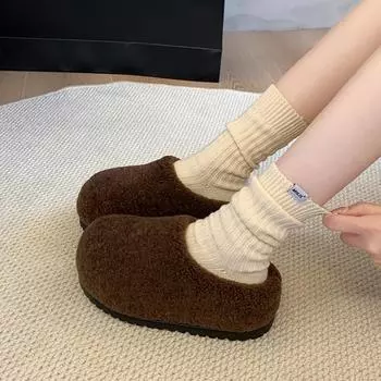 Baotou slippers outer wear 2024 autumn thick-bottomed casual warm velvet cotton slippers women s new round head half slippers tide 35 темно-коричневого