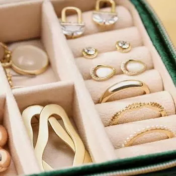 Бархатный витринный шкаф для ювелирных изделий 2024 г. Новое поступление, держатель для хранения ювелирных изделий на молнии, портативный органайзер для колец, сережек, ожерелий, подарочная коробка 10 10 5cm