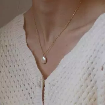 Барочный пресноводный жемчуг с плоской круглой застежкой-пряжкой из жемчуга, титановая сталь с покрытием из 18-каратного золота, ожерелье на ключицу