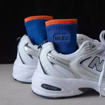 Баскетбольные носки Мужские средние носки Короткие носки Хлопковые носки Детские универсальные трендовые спортивные носки Впитывающие пот и дезодорирующие One Size сапфировый