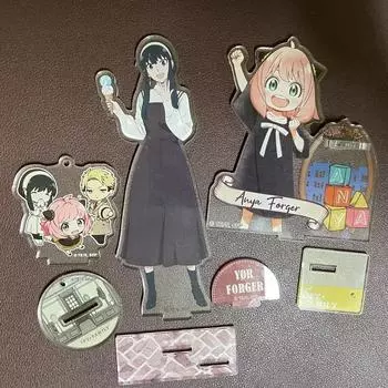Batch Spy Family Acrylic Stand Yohana