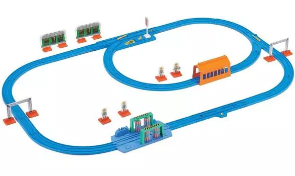 Базовый комплект рельсов, соединенный с поворотным кругом Plarail