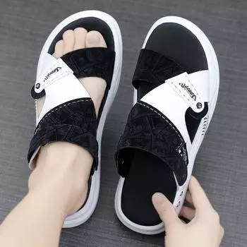 Beach shoes men s summer wear non-slip and wear-resistant Vietnamese slippers men s outdoor driving dual-purpose casual sandals thick sole 38