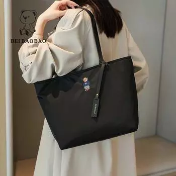 Bear Embroidery Hand-Carrying Nylon Commuter Tote Black