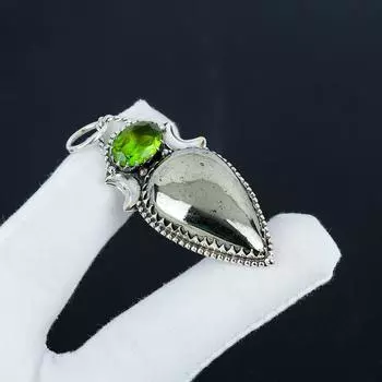 Beautiful Apache Pyrtie Golden, Peridot Gemstone Silver Pendant in 925 Sterling Silver - Handmade Design, Everyday Wear Jewelry Birthday Gift 2.35 золотистый