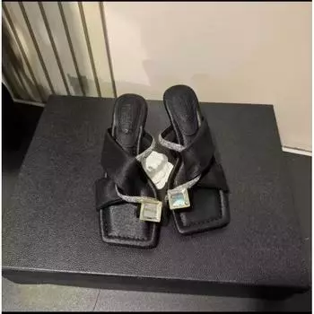 Beautiful cool slippers women summer wear Internet celebrity pigeon eggs rhinestones with skirt high heels 35