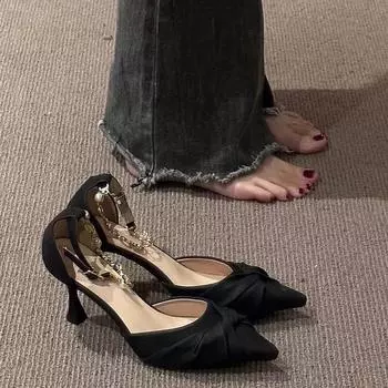 Beautiful pointed head shallow mouth thin heel evening gentle single shoes children 2025 new fairy style pearl high heels 35