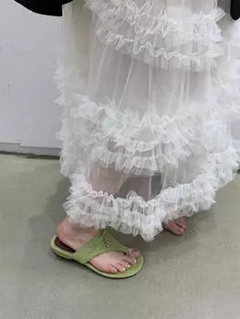 Beautiful yellow toe thick heel flip-flops female summer wear fashionable versatile fairy pinch feet low heel sandals 35