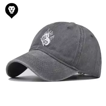 Бейсболка из стираного хлопка с вышитой бабочкой. Стираная старая кепка с принтом. Adjustable бордовый