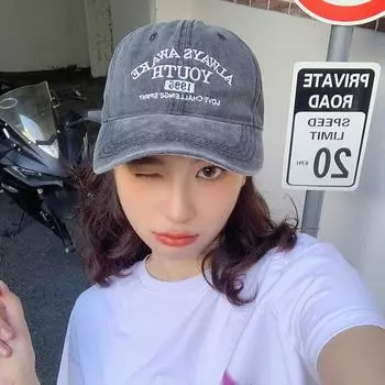 Бейсболка со старыми буквами женская летняя 2024 года, новая ретро-кепка с маленьким лицом и большой окружностью головы, мужская кепка average size (55-60cm) adjustable чёрный