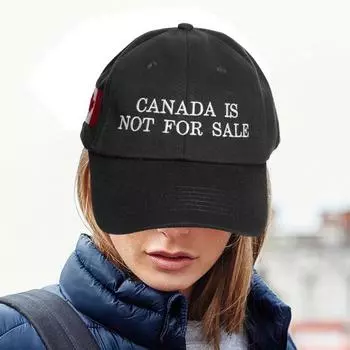 Бейсболка унисекс с регулируемым ремешком, металлической пряжкой, длинными полями, однотонная, из хлопка, с козырьком чёрный