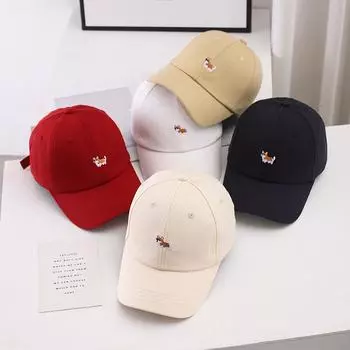 Бейсболка весна и осень женская новая жесткая кепка симпатичная модная мужская кепка универсальная вышитая шляпа оттенок лето one size fits all чёрный