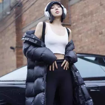 Белая куртка-пуховик женская длинная черная золотая выше колена зимняя новая утолщенная с капюшоном тонкая и узкая куртка S (recommended weight within 45 kg)