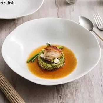 Белая нестандартная керамическая тарелка Тарелка для салата в ресторане Тарелка для толстого супа Десертное блюдо Блюдо для пасты Сервировочные тарелки Креативная столовая посуда