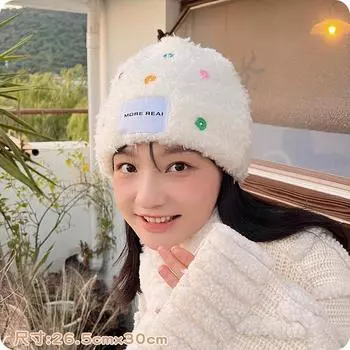 Белая олень, та же защита ушей, теплая вязаная шапка для женщин, осень и зима, корейская версия, универсальная маленькая плюшевая шапка с пуговицами, панама, прилив белый