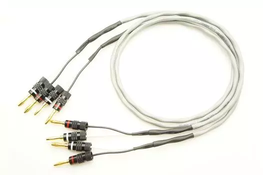 BELDEN 8461 Комплект из 2 акустических кабелей с банановым штекером (2м)