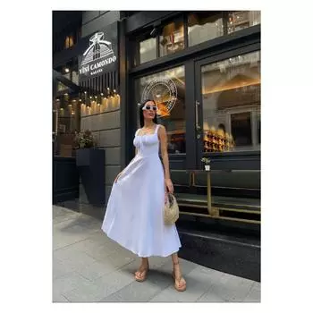 Белое кружевное платье миди