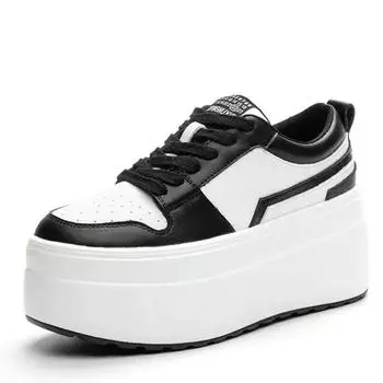 Белые 8 см новые натуральная кожа женские модные кроссовки на платформе туфли на танкетке скрытый каблук женские летние разноцветные вулканизированные туфли 33 белый
