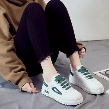 Белые кроссовки для женщин на плоской подошве Кроссовки Уличная мода Повседневная ходьба Вулканизированная обувь 35