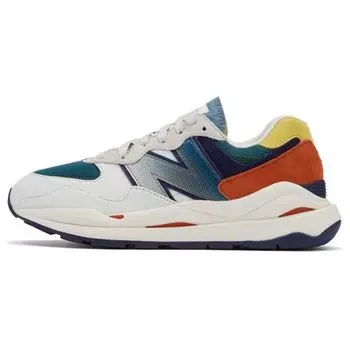 Белые разноцветные кроссовки унисекс New Balance 57/40 M5740MB1 37.5