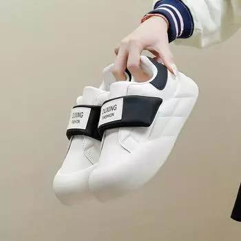 Белые туфли для женщин, новые осенние студенческие универсальные повседневные модные туфли с толстой подошвой, модные кроссовки 35