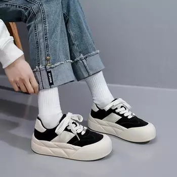 Белые туфли для женщин, новые осенние студенческие универсальные повседневные модные туфли с толстой подошвой, модные кроссовки 35 чёрный