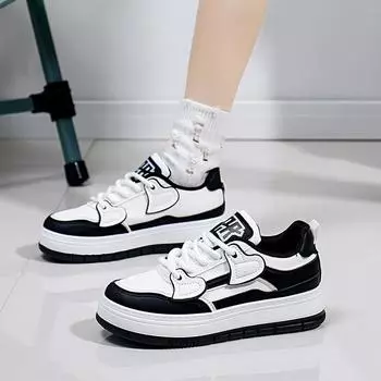 Белые туфли для женщин, новые осенние студенческие универсальные повседневные модные туфли с толстой подошвой, модные кроссовки 35