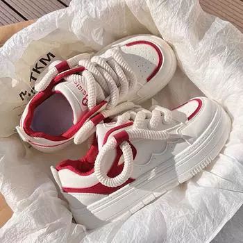 Белые туфли для женщин Новые весенние и осенние женские туфли Корейская обувь для женщин Универсальная спортивная обувь 35