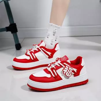 Белые туфли для женщин, новые весенние студенческие универсальные повседневные туфли, модные кроссовки с толстой подошвой 35 чёрный