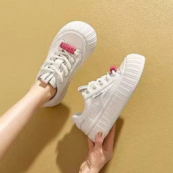 Белые туфли для женщин Весна Новые Большие Кроссовки Bread Универсальные Толстые Кроссовки Для Увеличения Роста Спортивные Студенческие Повседневные Кроссовки Для Катания На Скейтборде 35