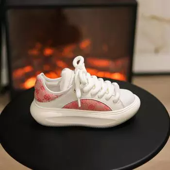 Белые туфли на толстой подошве. Женская весенняя новая повседневная универсальная модная спортивная обувь. 35