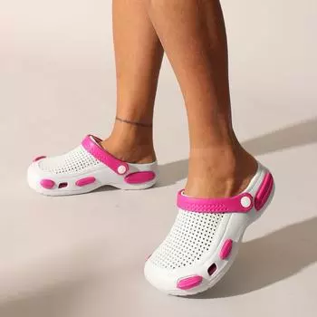 Белые женские тапочки с крестом цвета фуксии