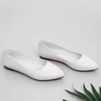 Белые женские туфли на плоской подошве из натуральной кожи с острым носком на плоской подошве