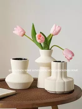 Белый ins Кремовый ветер Тюльпан Ваза Украшение Гостиная Цветочная композиция Маленькие сухоцветы Белый фарфор Ретро