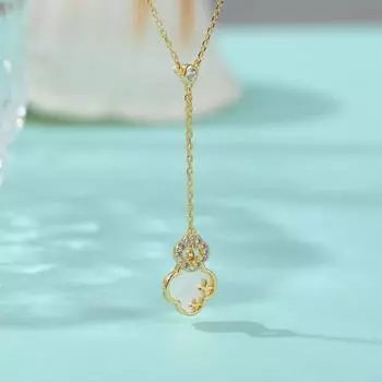 Белый рябчик четырехлистный крокодиловая кисточка ожерелье темперамент легкая роскошь французский ретро цепочка для ключицы новый стиль