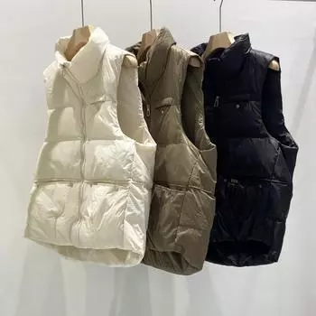 Белый утиный пух корейской версии, новый женский пуховик, короткий жилет на заклепках, перевернутый треугольный свободный воротник-стойка one size fits all белый