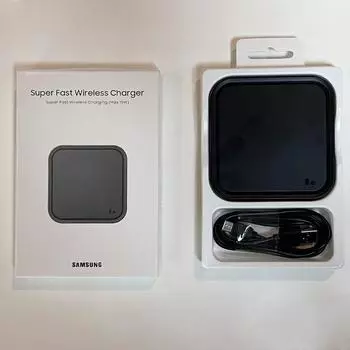 Беспроводное быстрое зарядное устройство SAMSUNG 15 Вт EP-P2400 с зарядным кабелем поддерживает iPhone серии S и Note чёрный