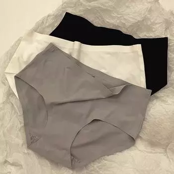 Бесшовное нижнее белье из ледяного шелка для женщин, летние тонкие дышащие сексуальные трусики со средней талией и треугольными чашечками для поднятия бедер M серый