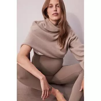 Бесшовные ребристые леггинсы HM MAMA бежевого цвета