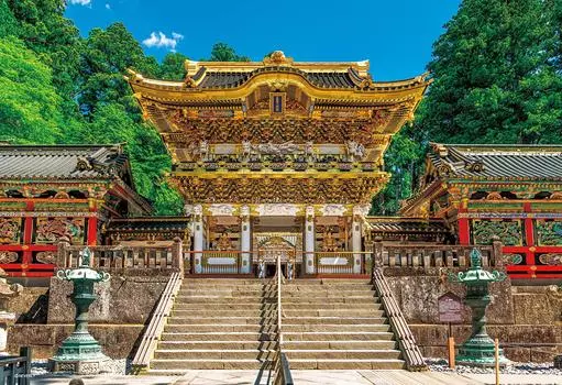 BEVERLY in Beverly 500 Small Jigsaw Puzzle Nikko Toshogu Shrine Yomeimon x [Made Japan] (26 38cm) 500S-011