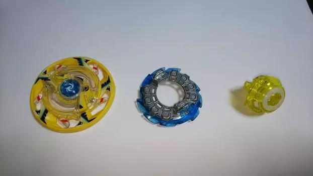 Beyblade Burst Максимальный Случайный Усилитель Garuda.8F.Fl (Б-87 Том 7)