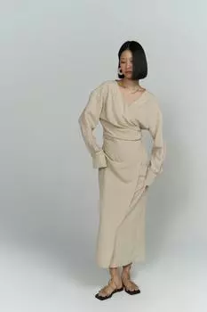 Бежевое платье длины миди Bella