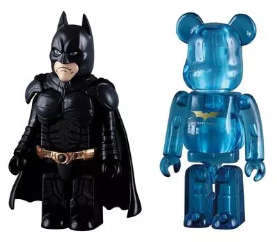 БЭТМЕН КУБРИК окрашенная фигурка и BE@RBRICK ABS&PVC